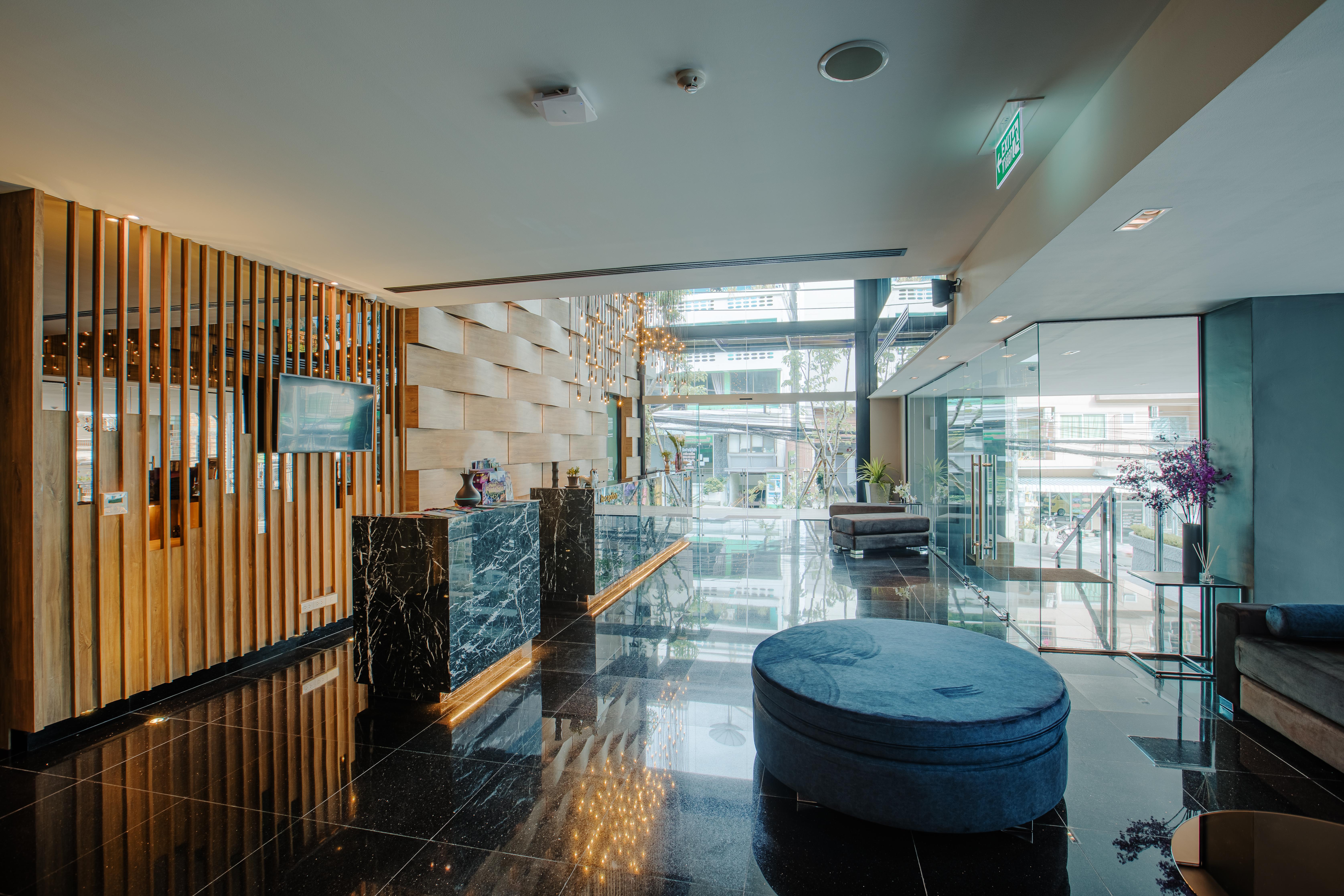 Rak Elegant Hotel Patong Екстер'єр фото