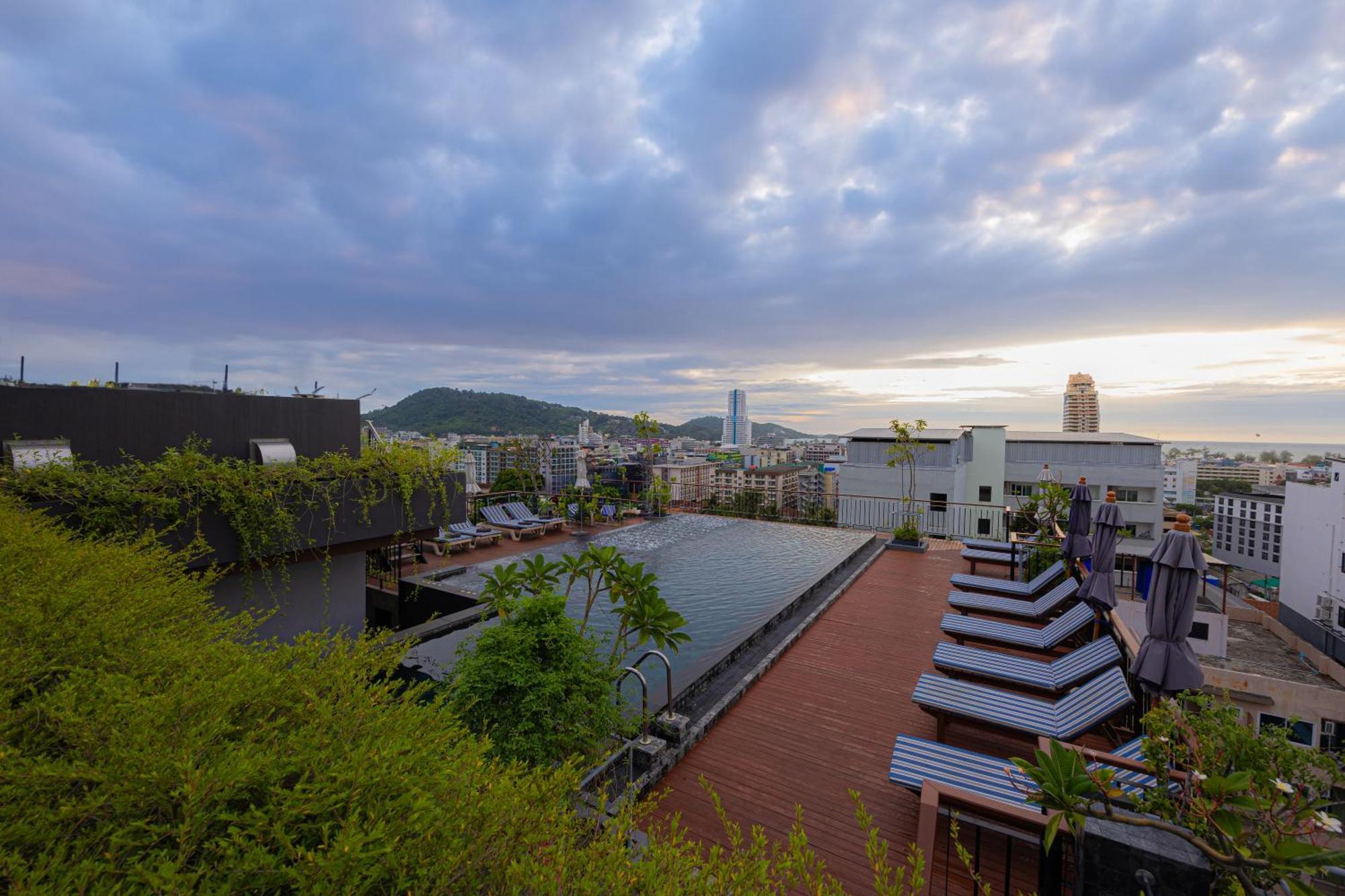 Rak Elegant Hotel Patong Екстер'єр фото