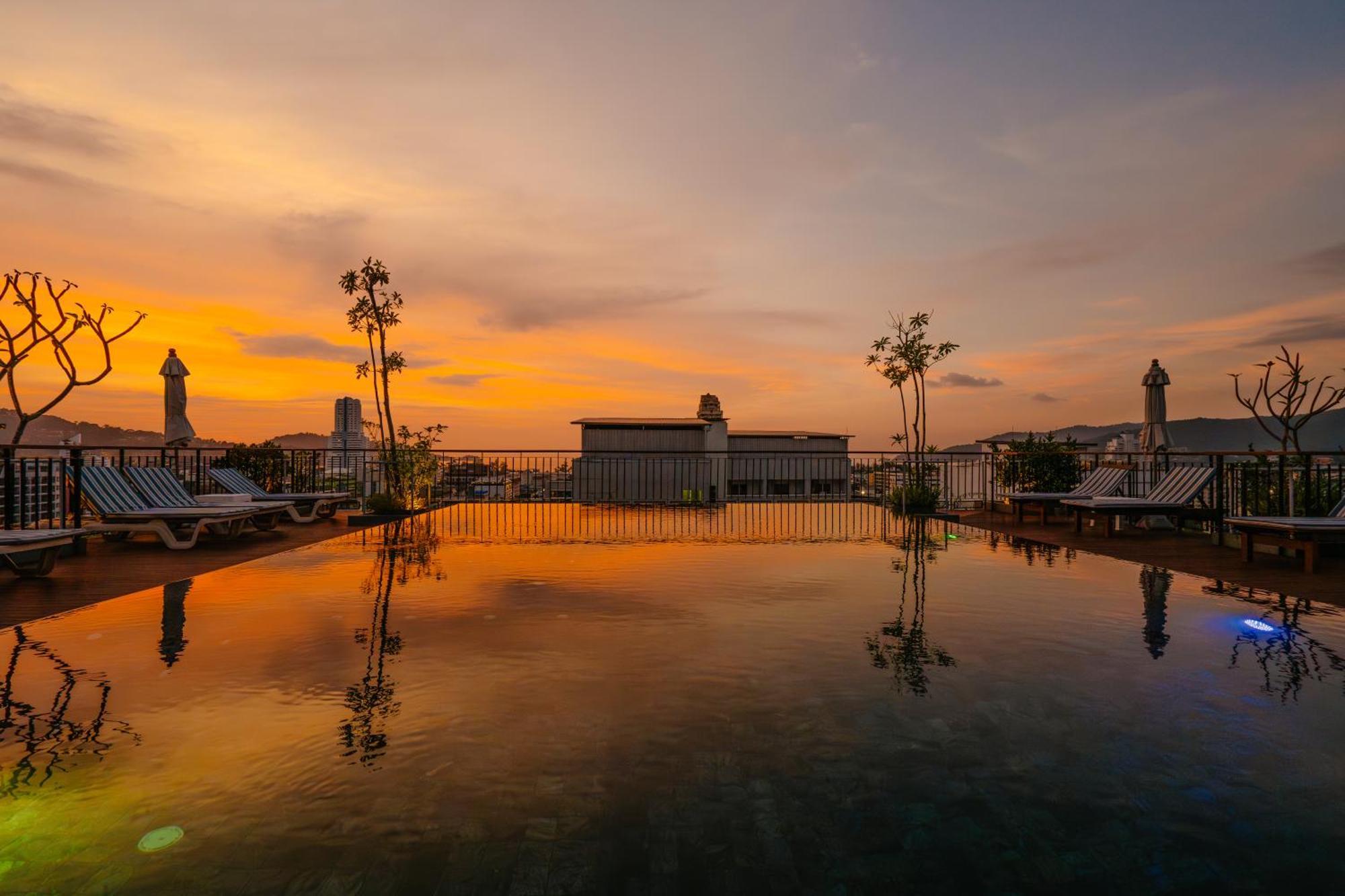 Rak Elegant Hotel Patong Екстер'єр фото