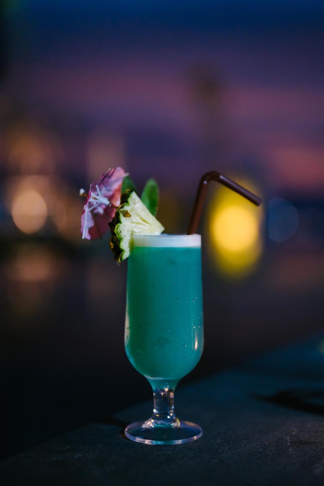 Rak Elegant Hotel Patong Екстер'єр фото